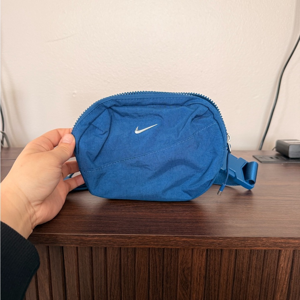 NIKE Blue Belt Bag